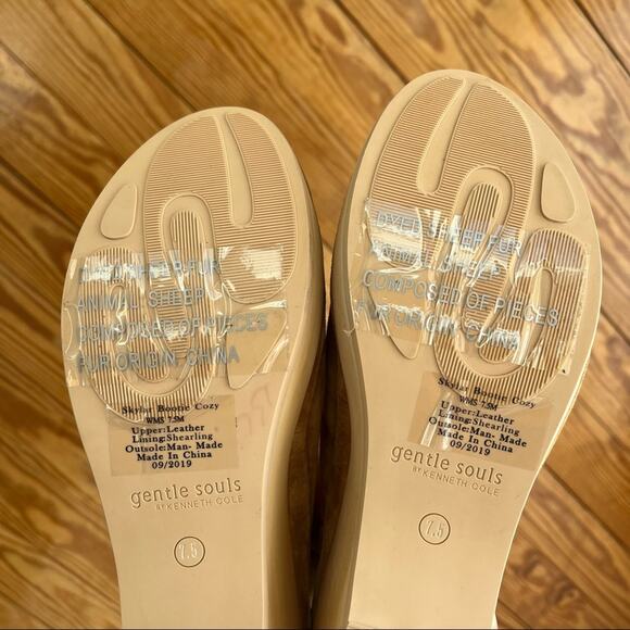 Kenneth Cole Gentle Souls Wedge Ankle Boot - Picture 7 of 9